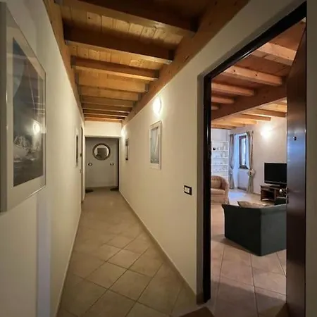 Casa Fornico 6, Vista *