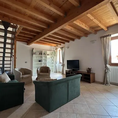 Casa Fornico 6, Vista *