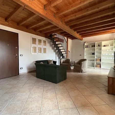 Casa Fornico 6, Vista Apartment